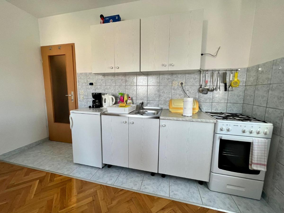 Apartment Troisa Kaštela Zewnętrze zdjęcie